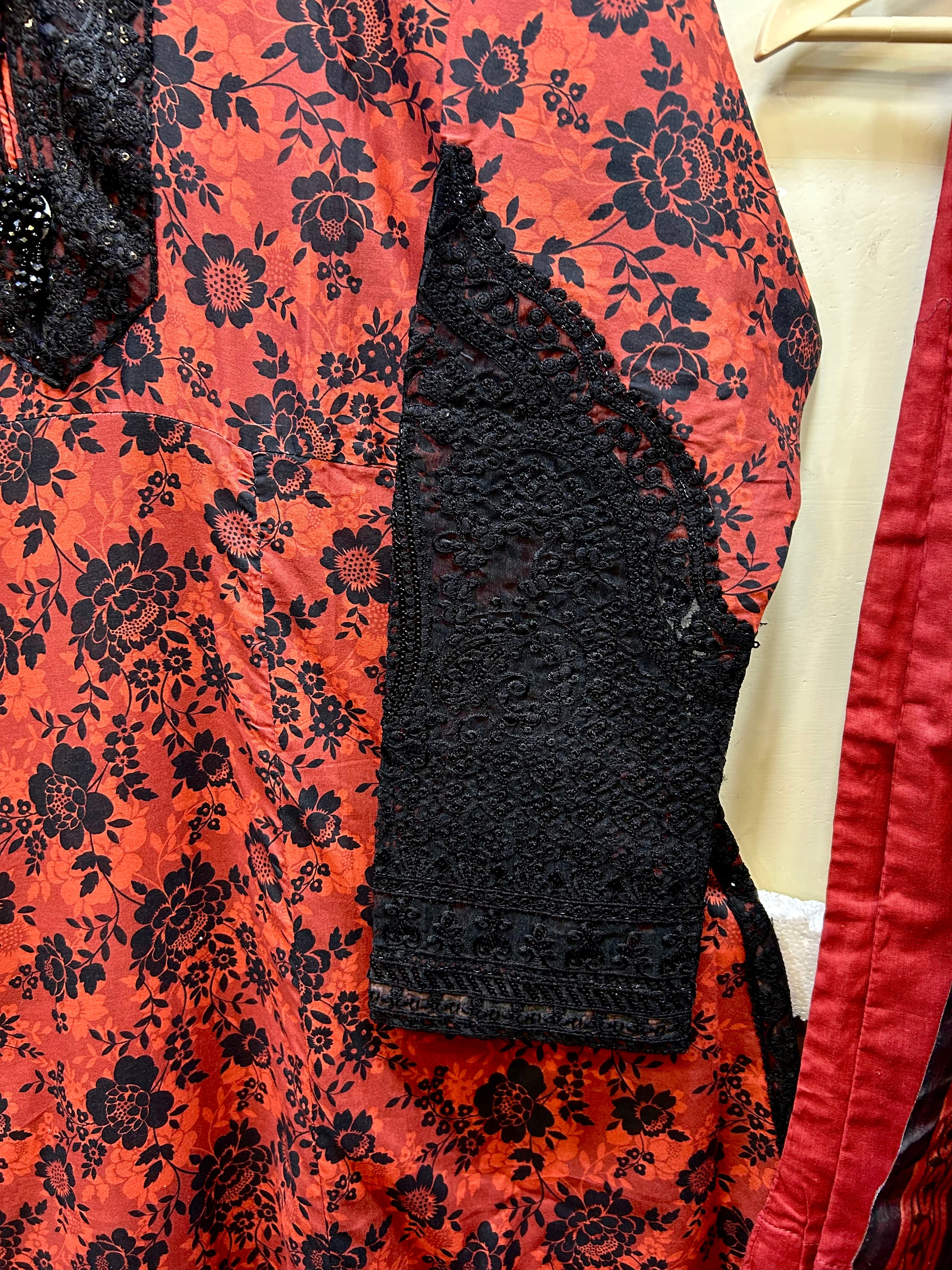 Crimson Night  |Article No D-006