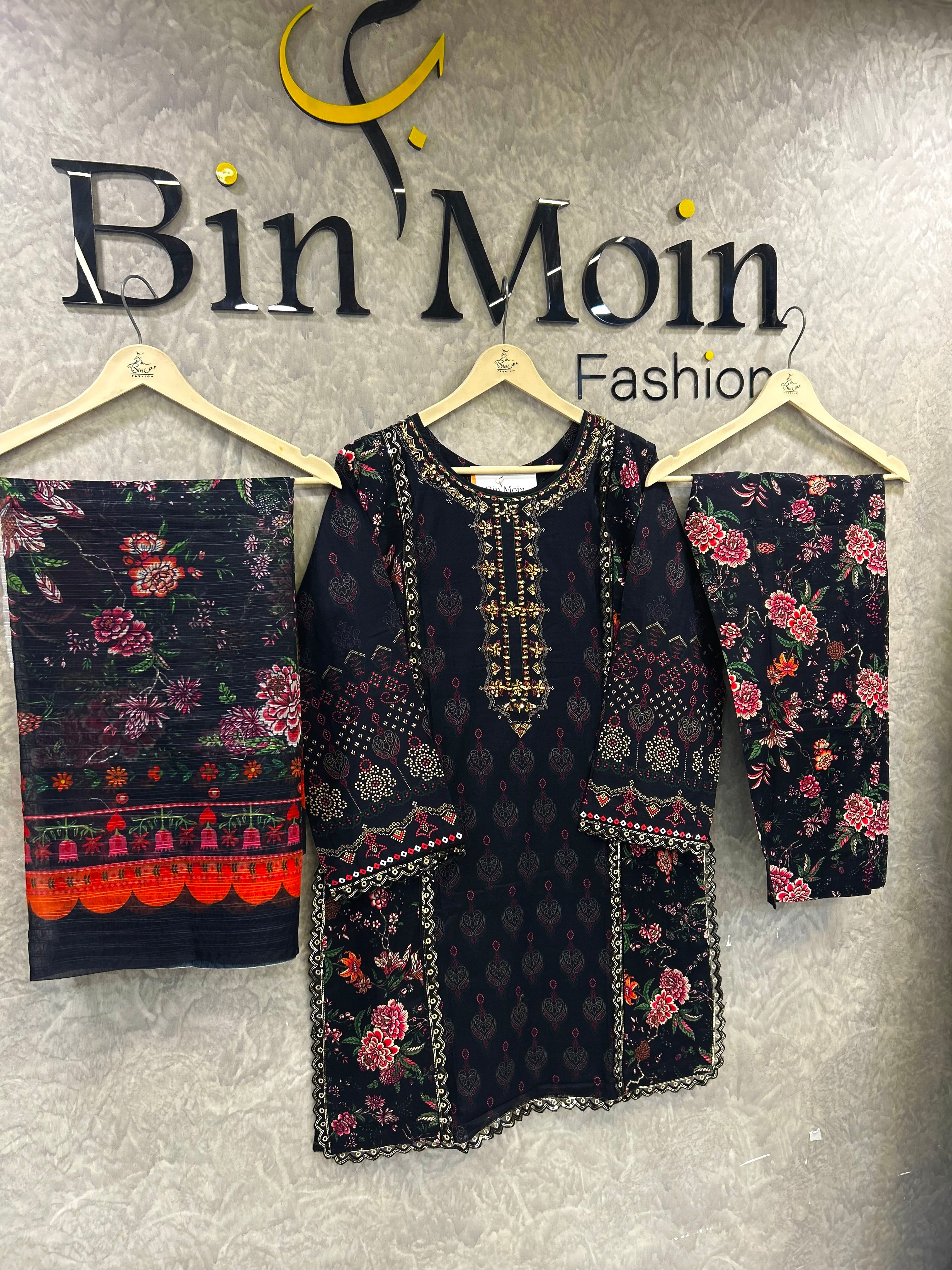 Black Rose Lawn|Article No-D101