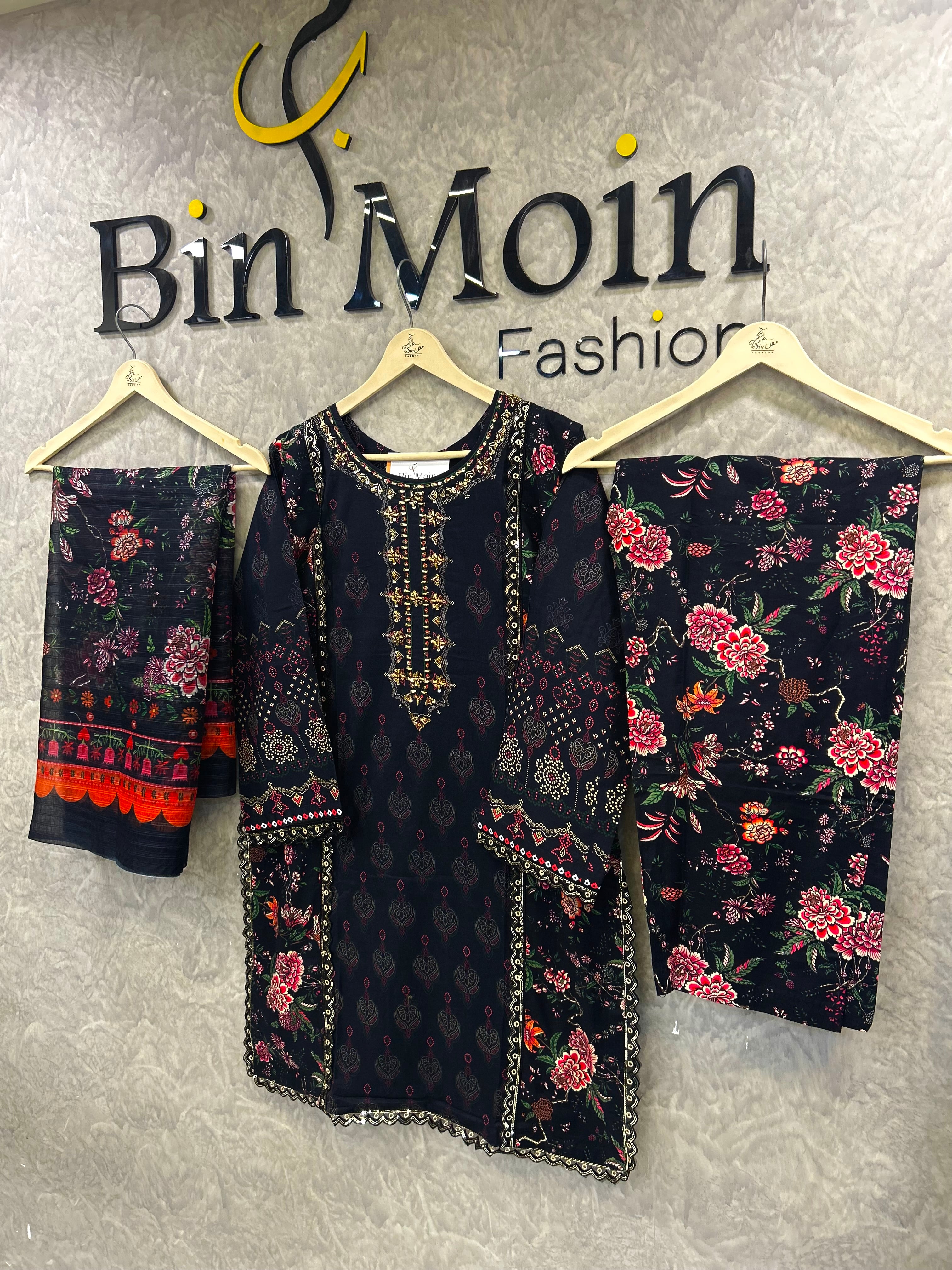 Black Rose Lawn|Article No-D101