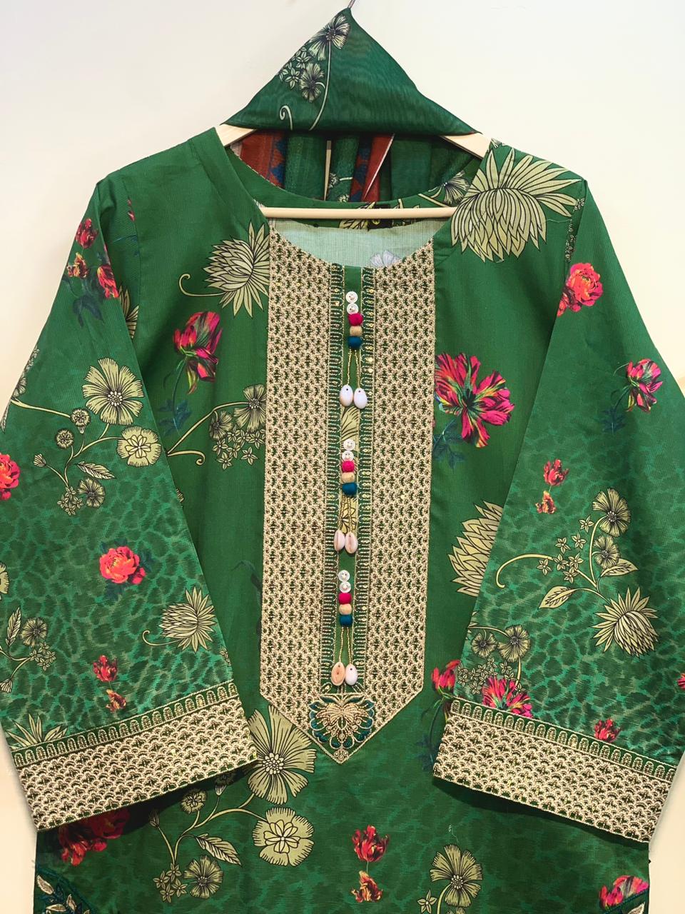 Emerald Floral Elegance