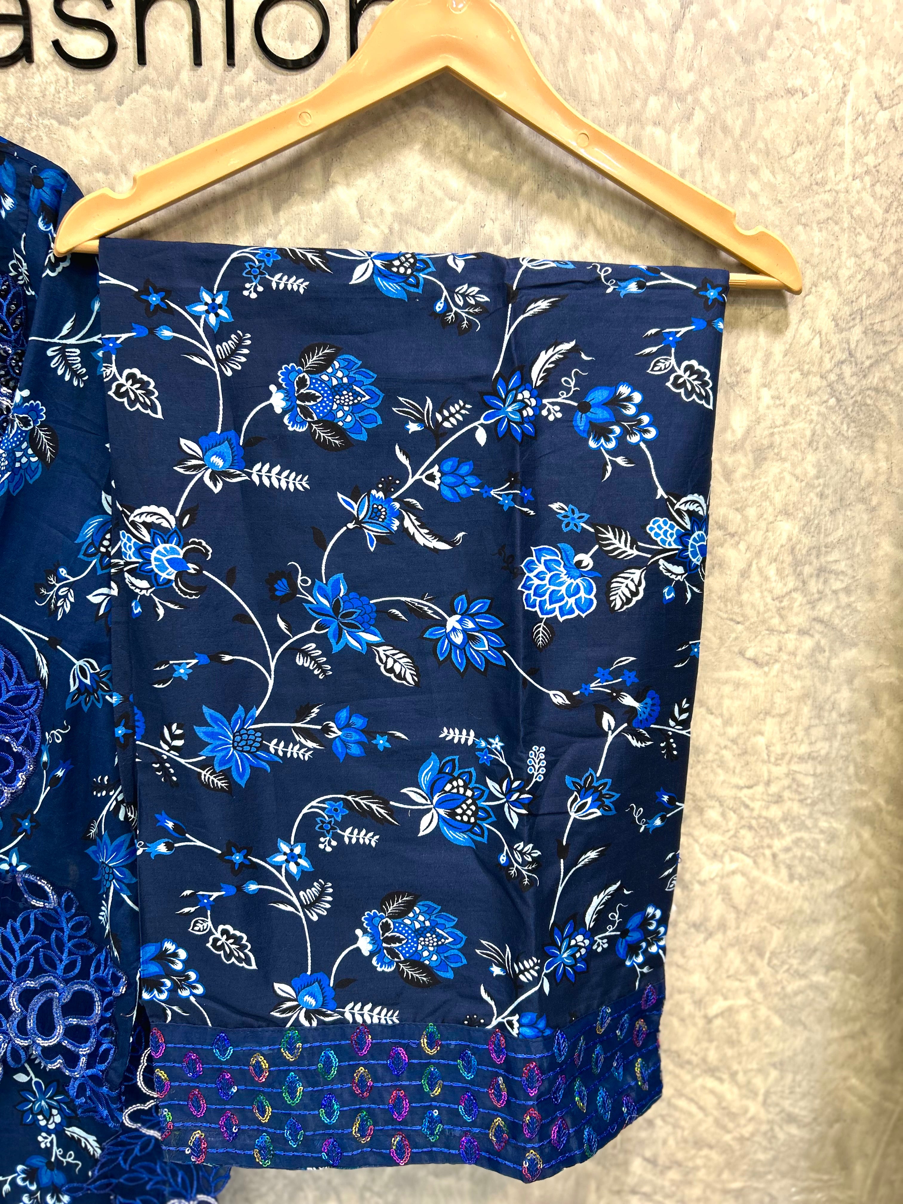 Royal Blue Bloom|Article No D-104