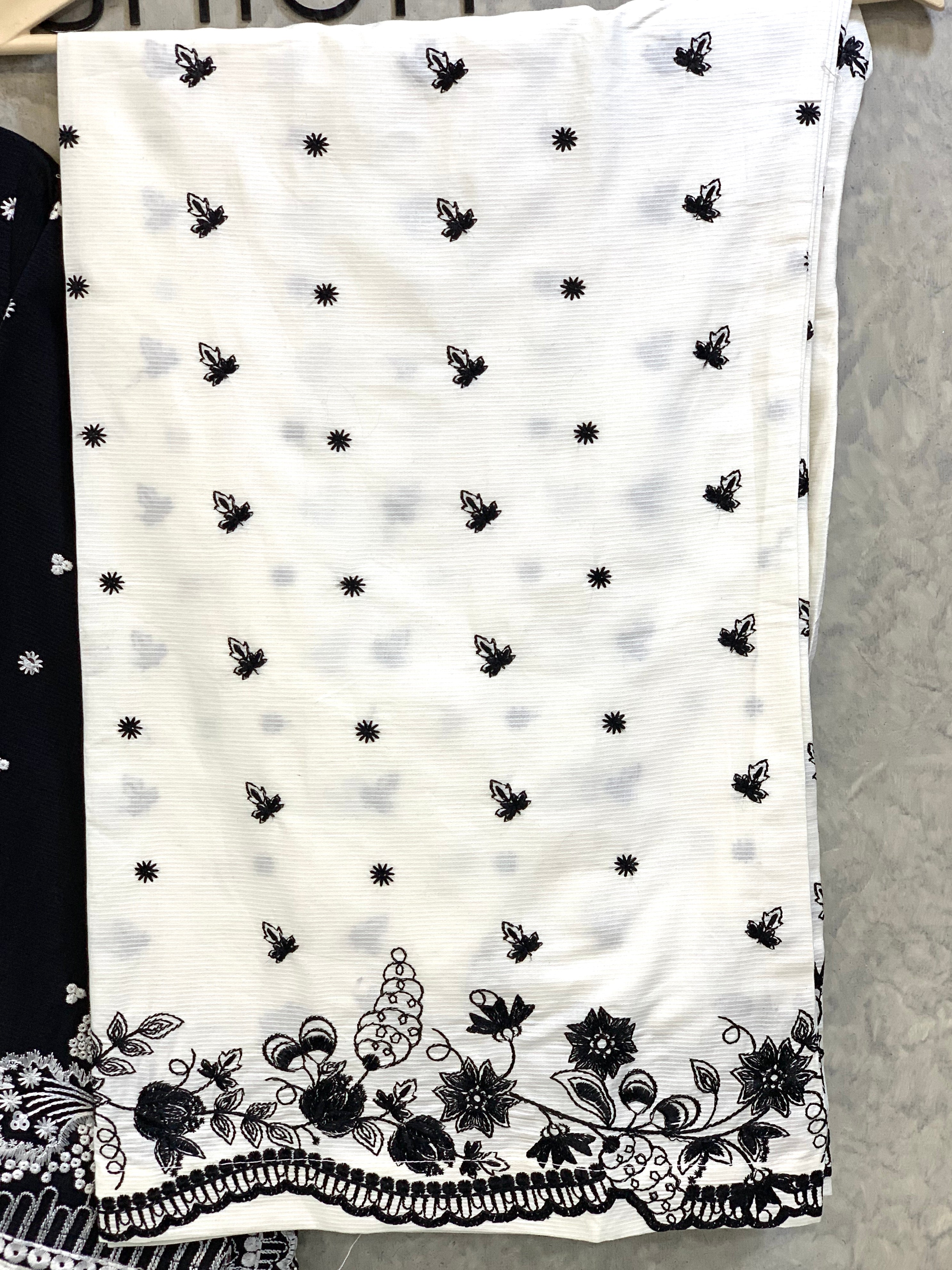 Zarqash Noir | Article No. D-0042