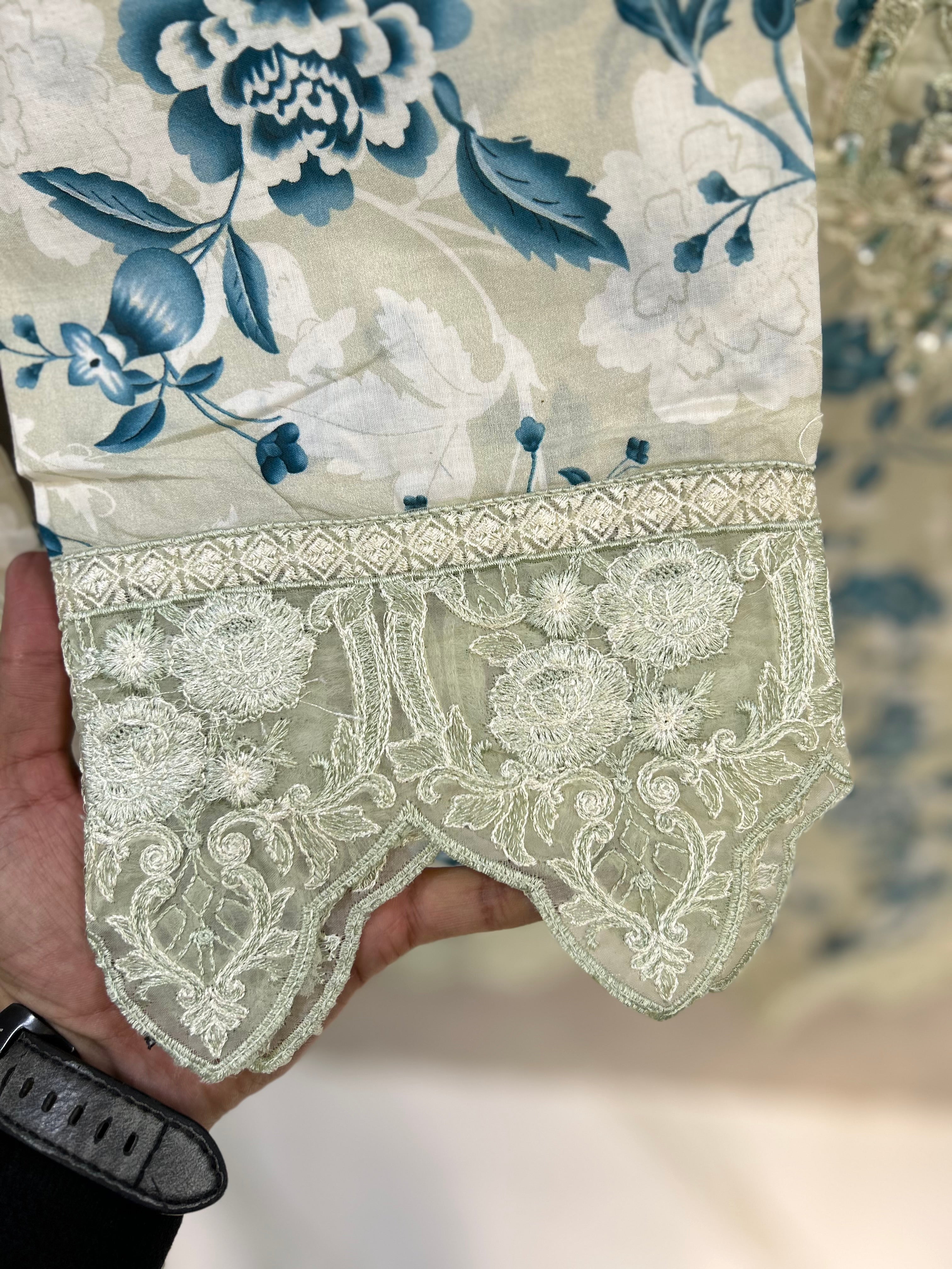 Teal blossom : Article No D-0012