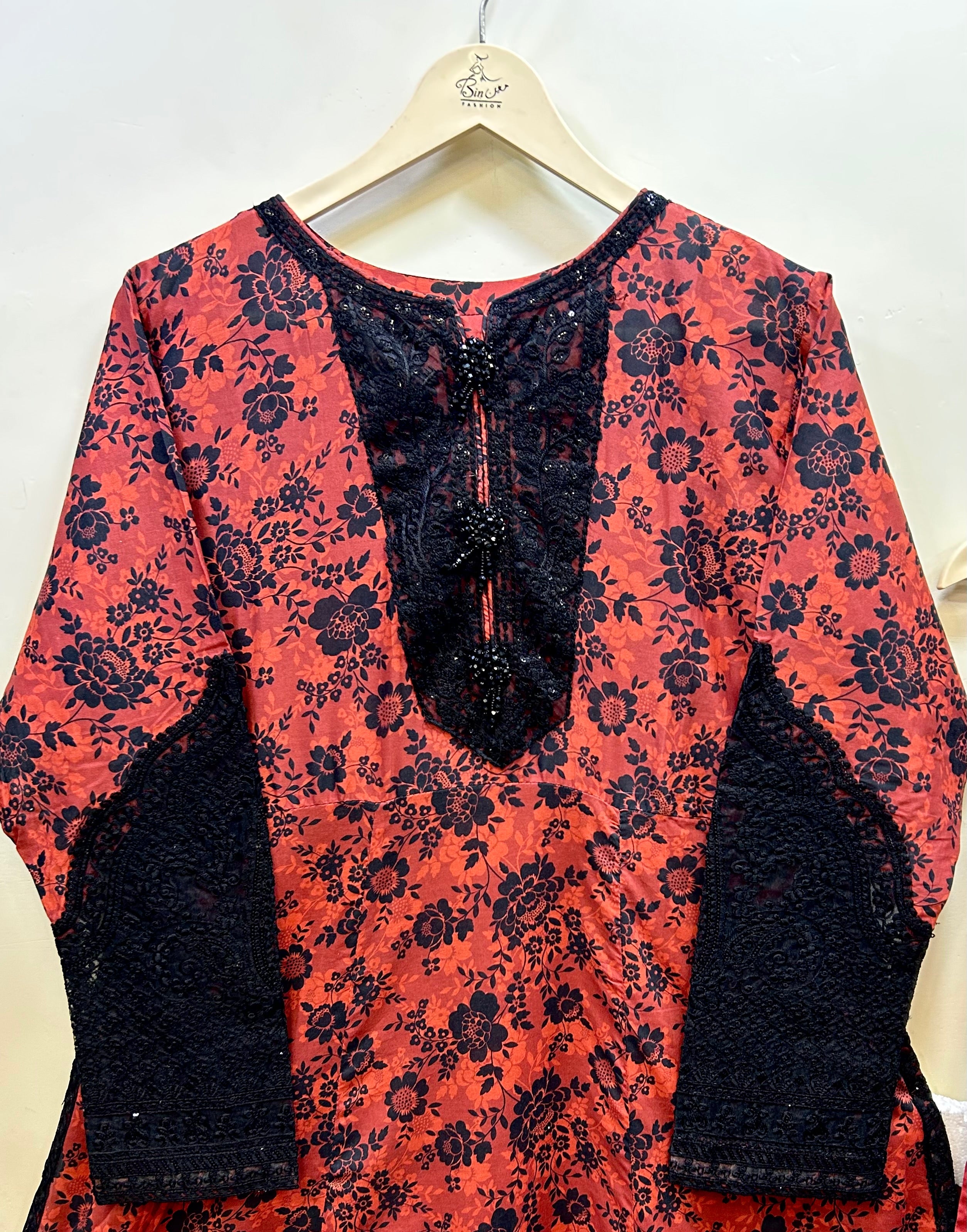 Crimson Night  |Article No D-006