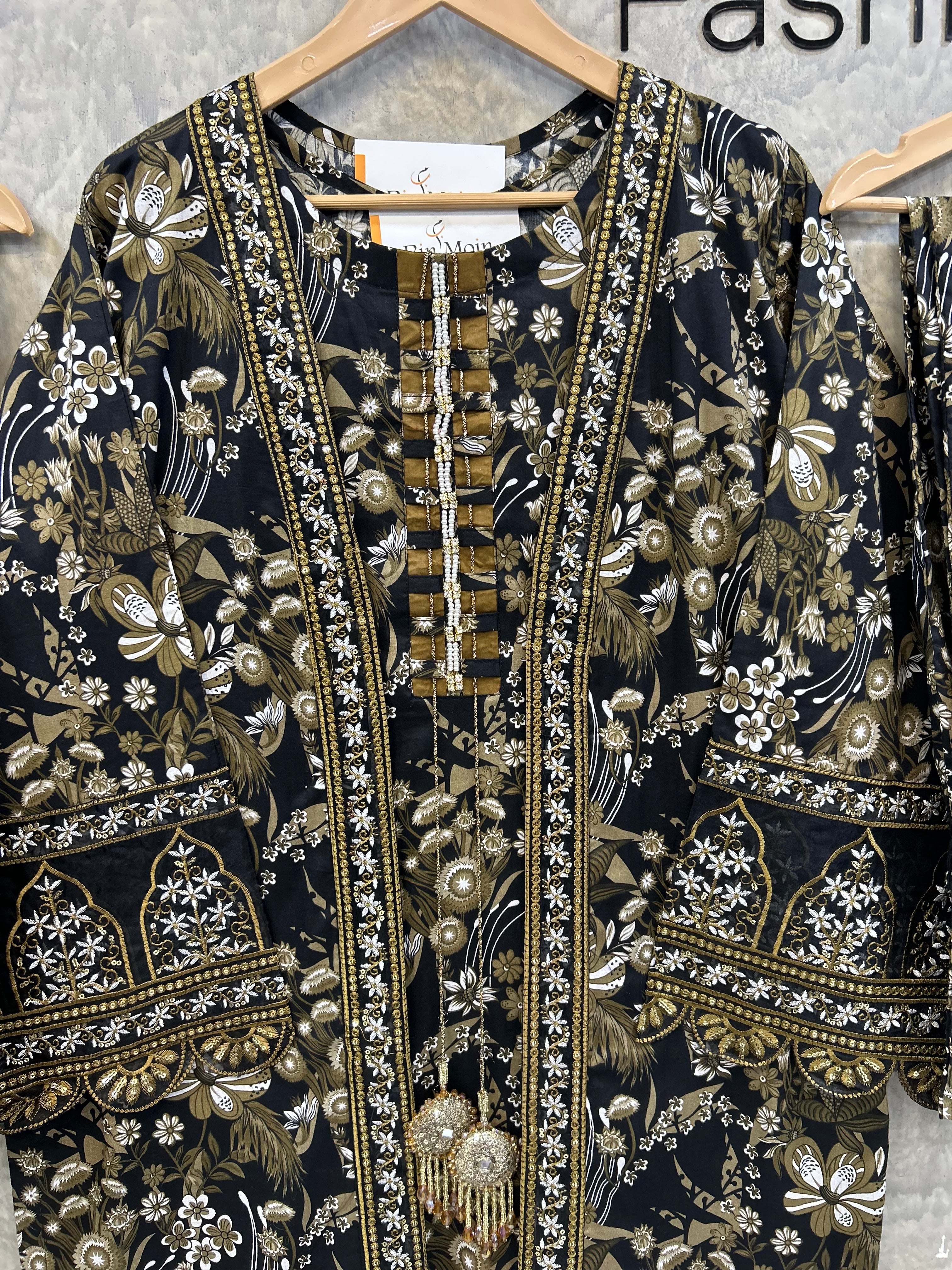 Dahlia Hand-Embellished | Article No D-0040