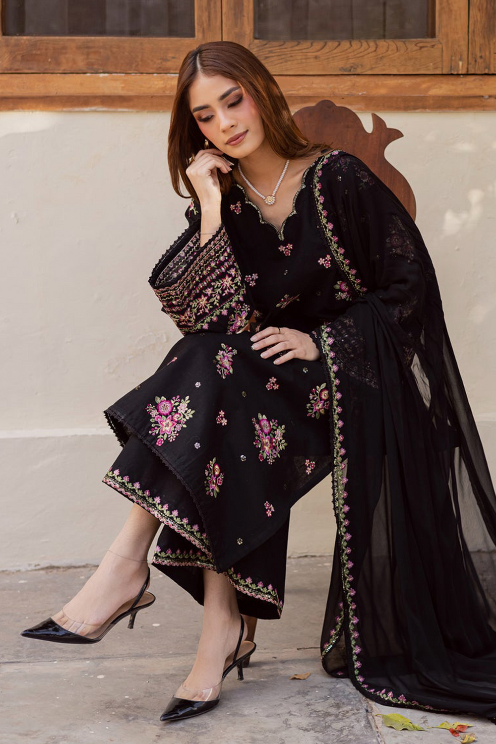 Ethereal Black|Article No D-298