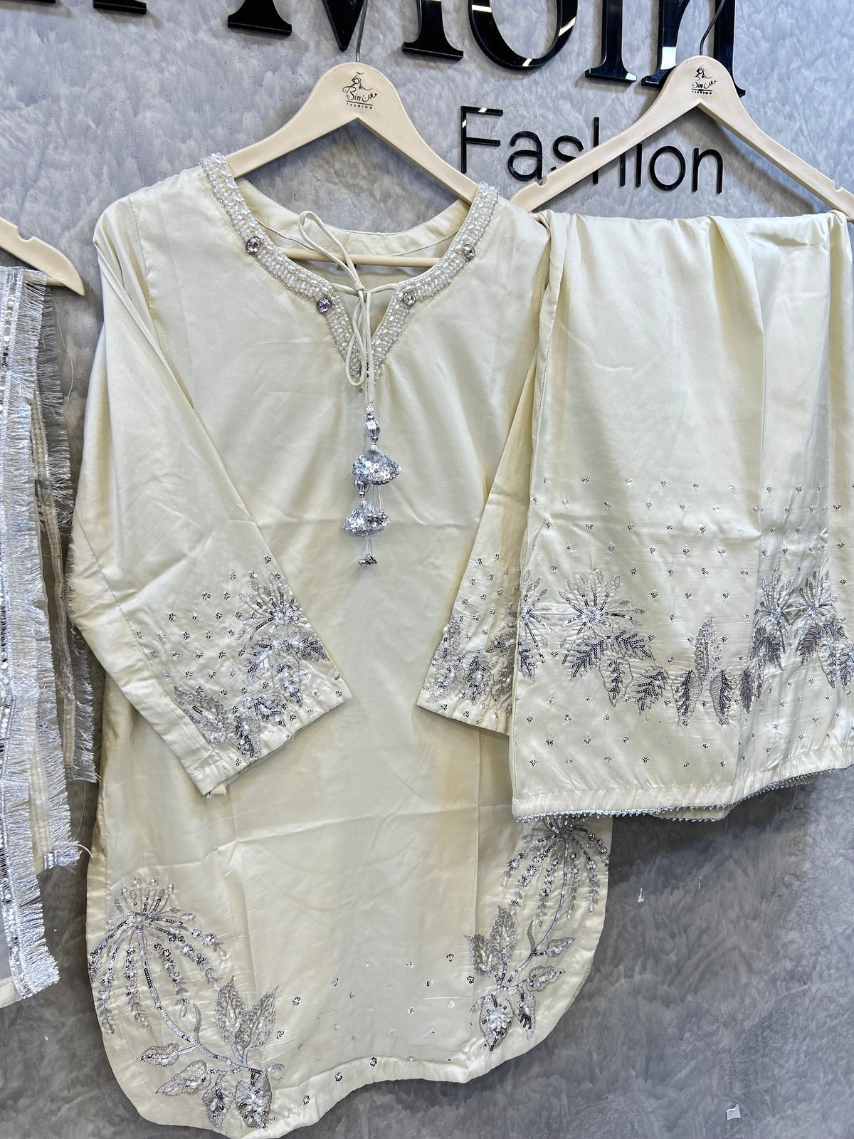 Luxury Silk|Article No-D0111