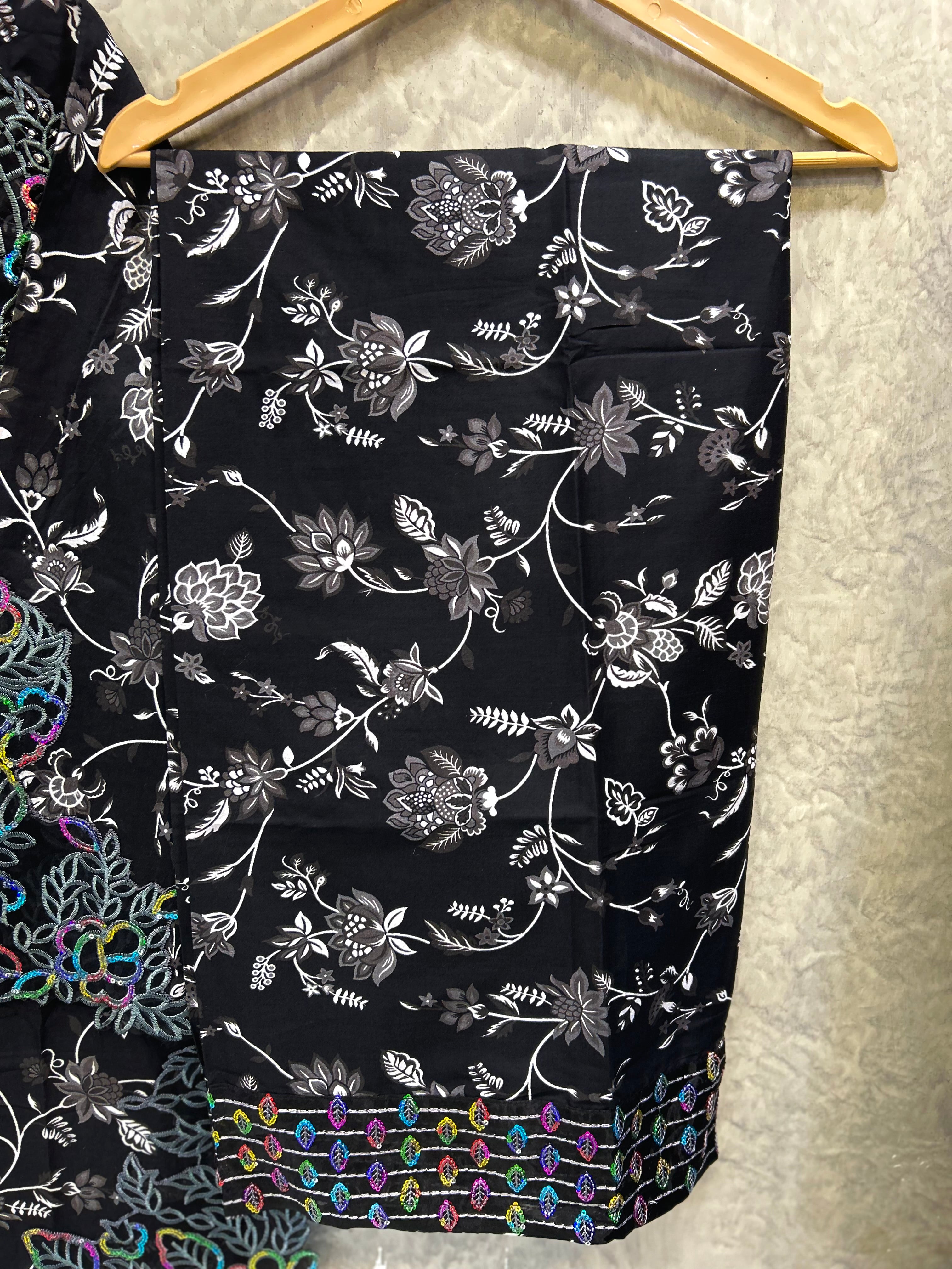 Etheral Black|Article No D-102