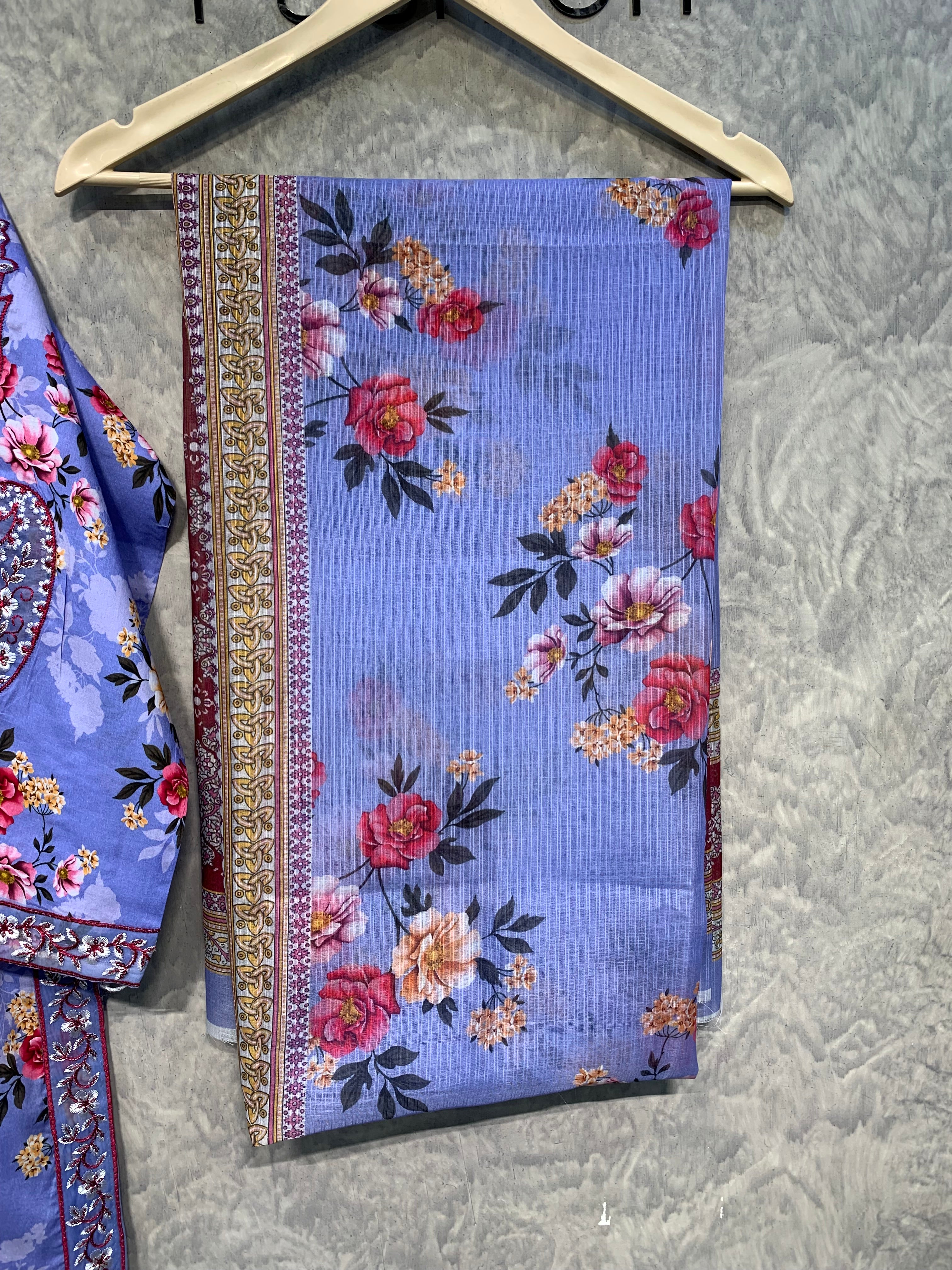 Periwinkle Petals | Article No D-0018