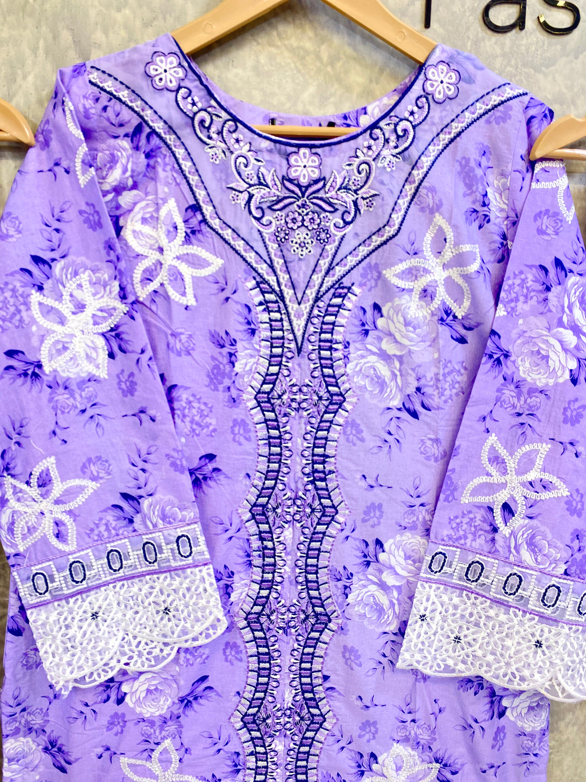 Lavender Lace | Article No. D-133