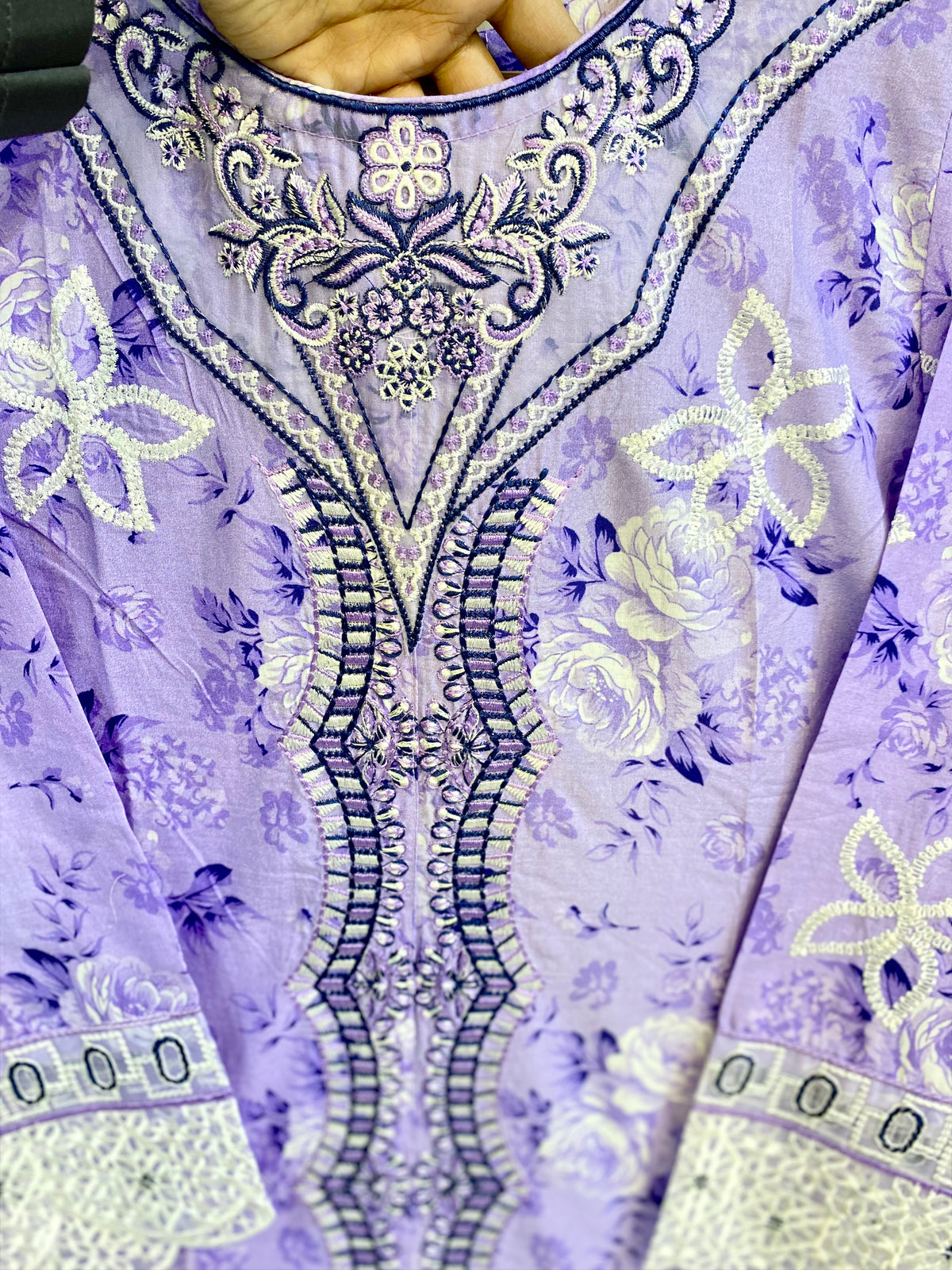 Lavender Lace | Article No. D-133