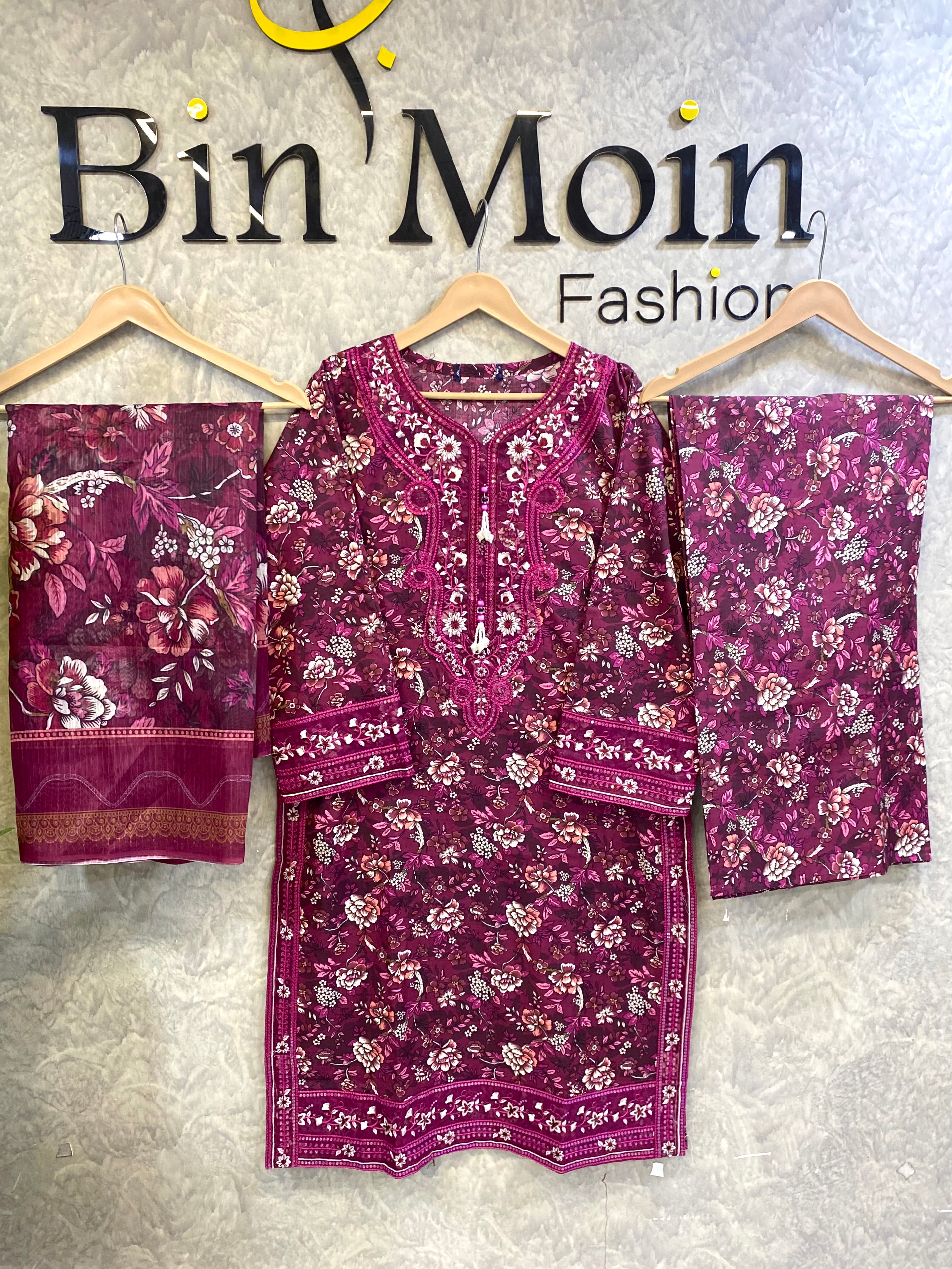 Maroon Elegance|Article No-D135