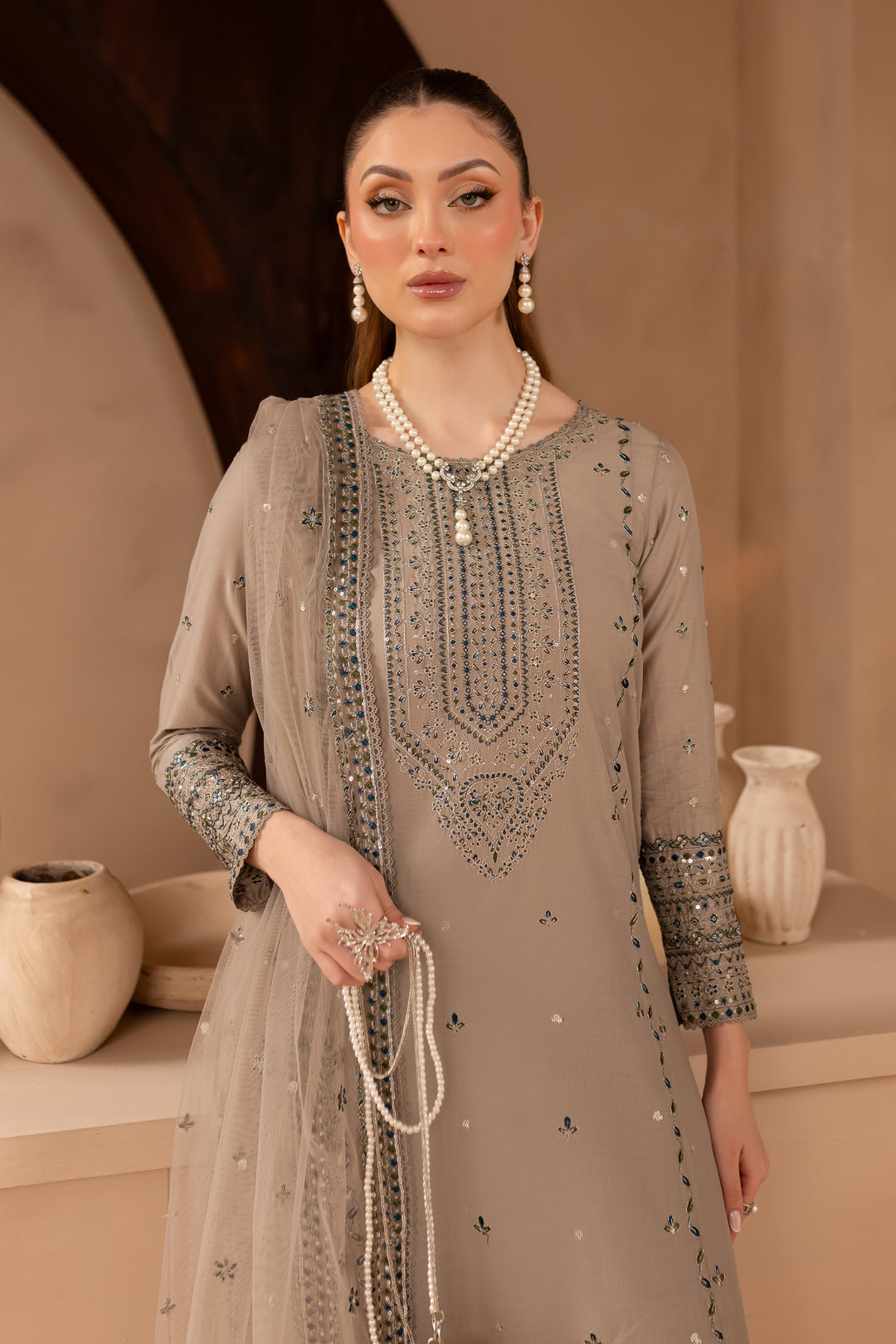 Zuhra 2 Pc| Article No D-170