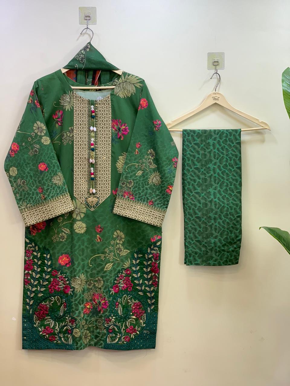 Emerald Floral Elegance