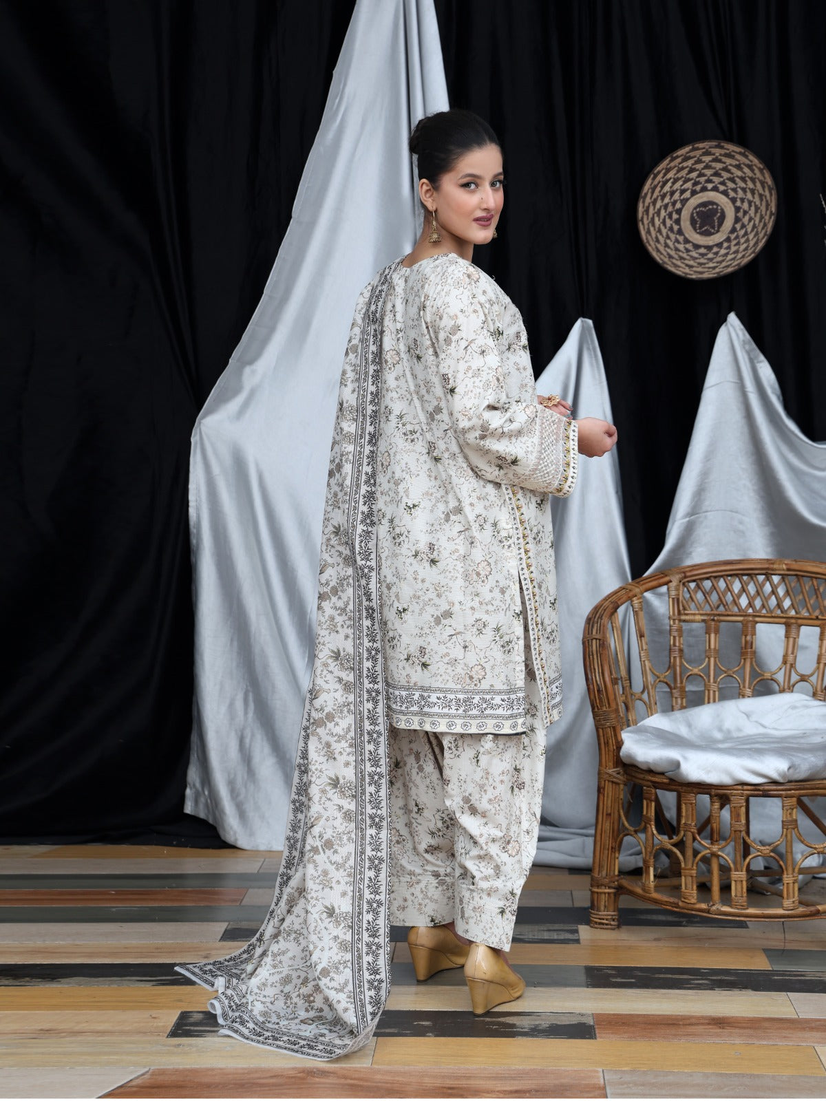 Moonlight Floral Ensemble