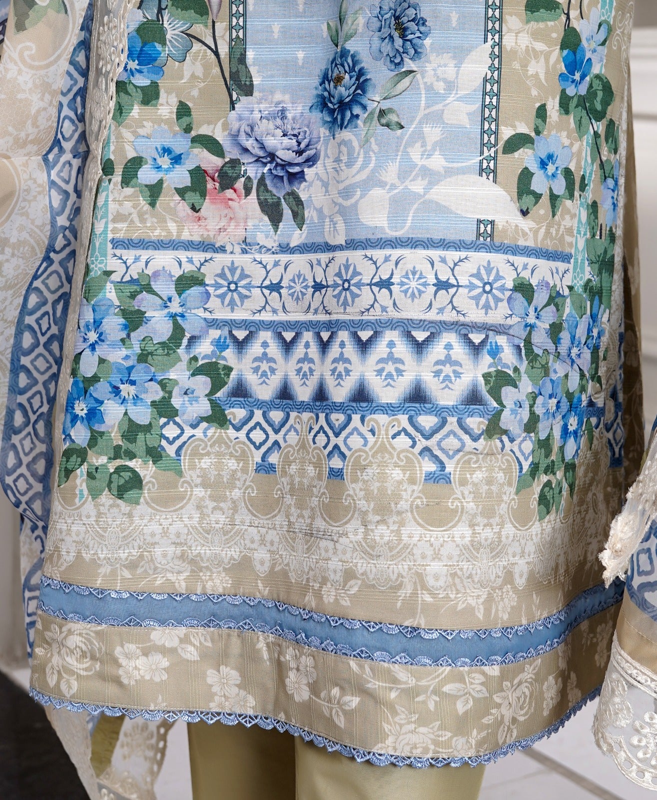 Blue Meadow|Article No-D112