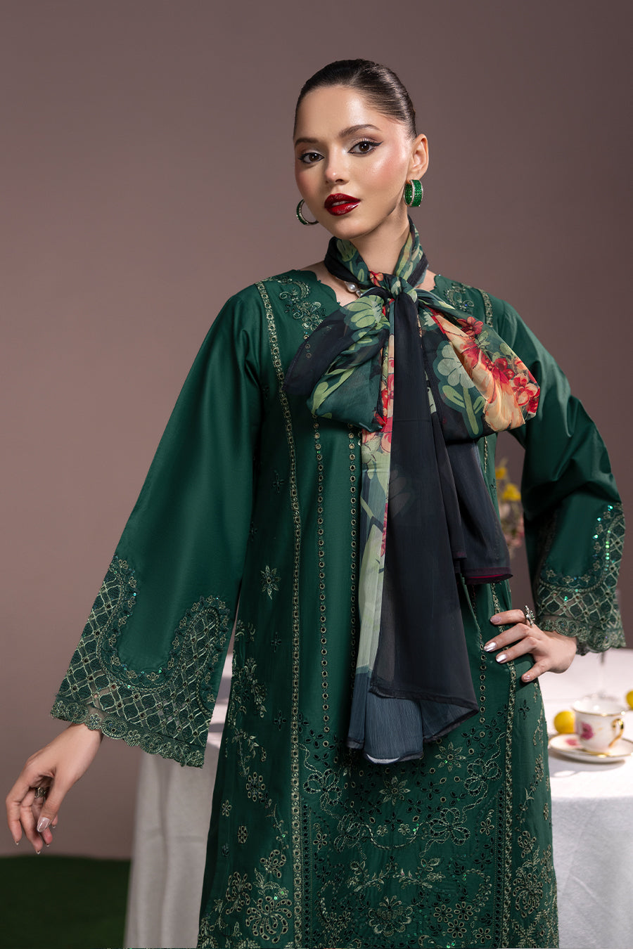 Emerald Noir|Article No D-210
