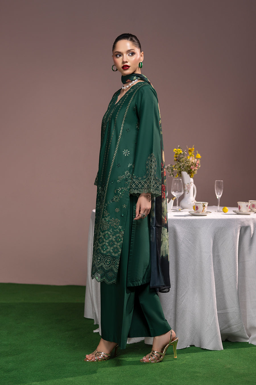 Emerald Noir|Article No D-210