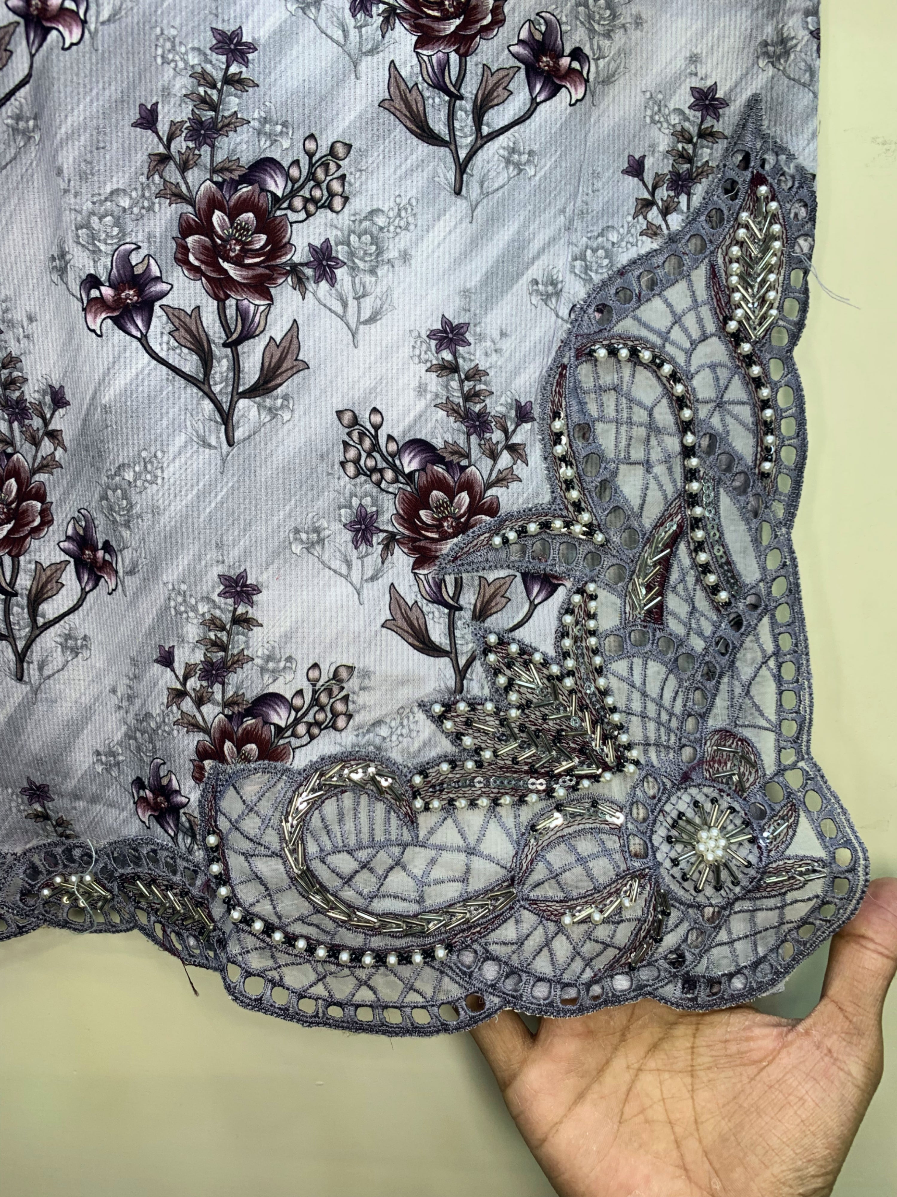 Noor-E-Farshi |Article No -D0045