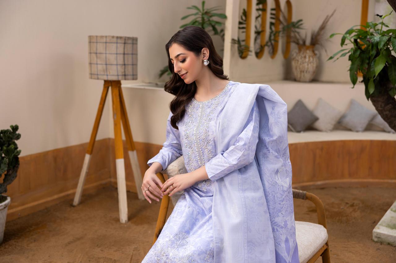 Wisteria Bloom | Article No D-159