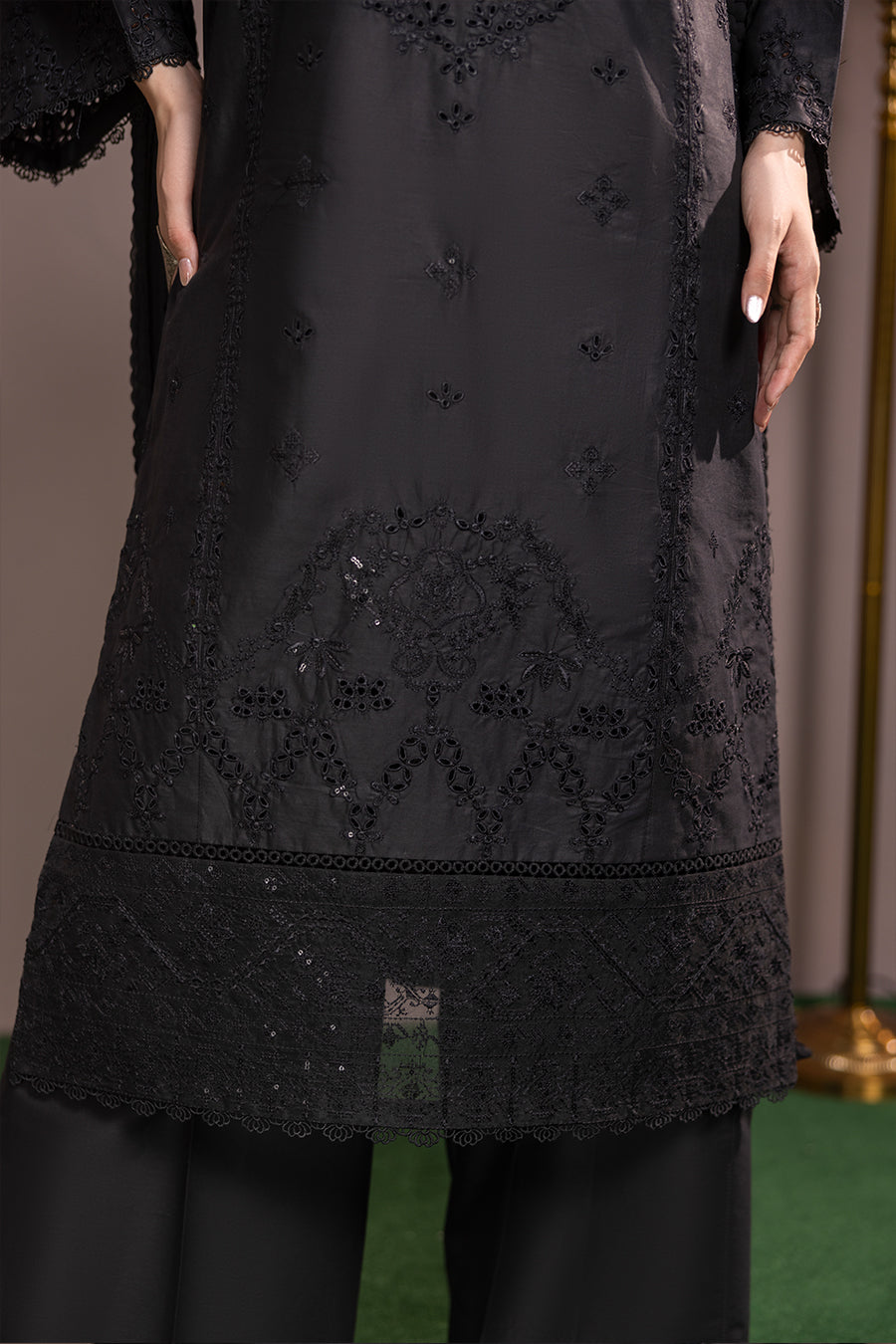 Midnight Black|Article No D-245