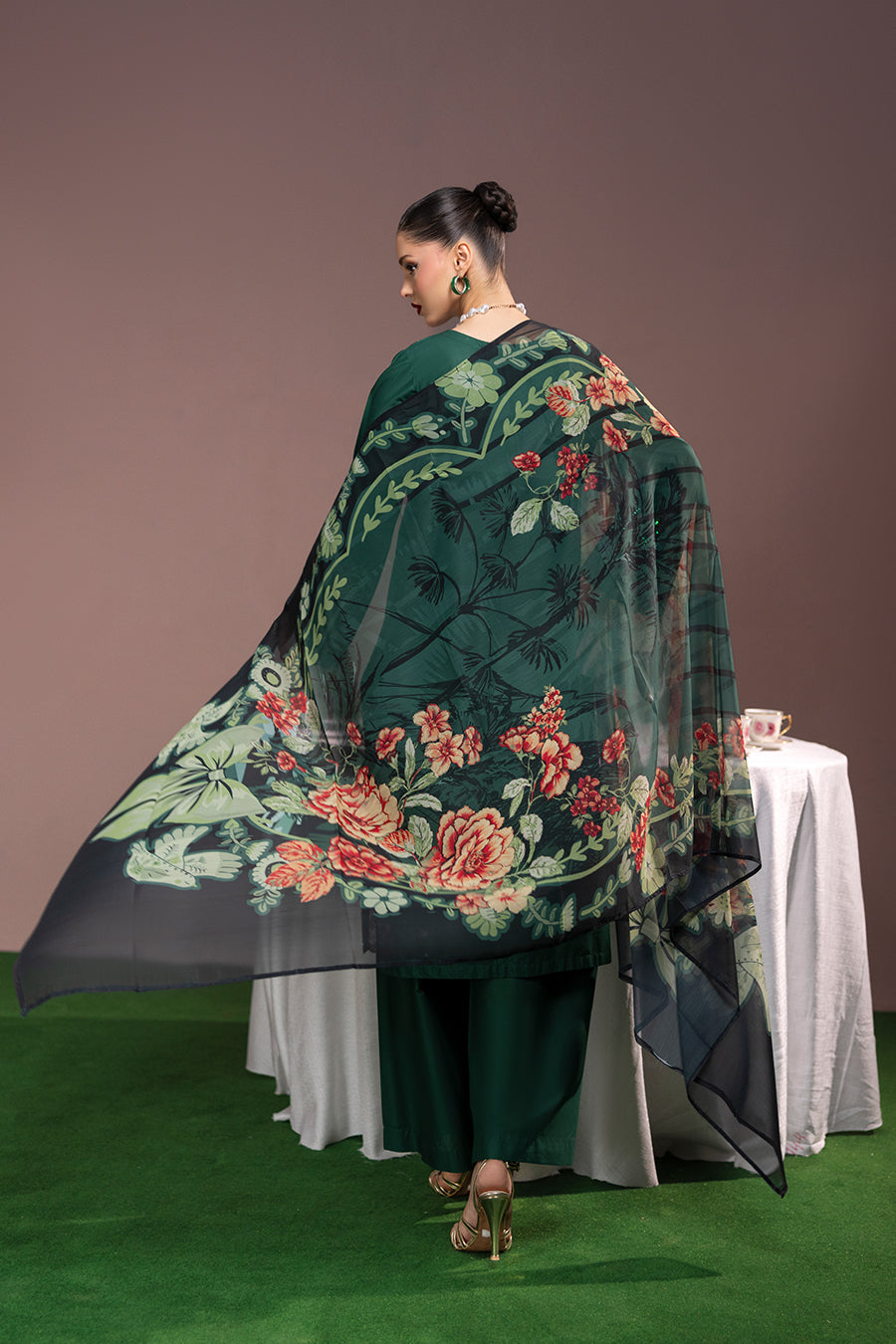 Emerald Noir|Article No D-210
