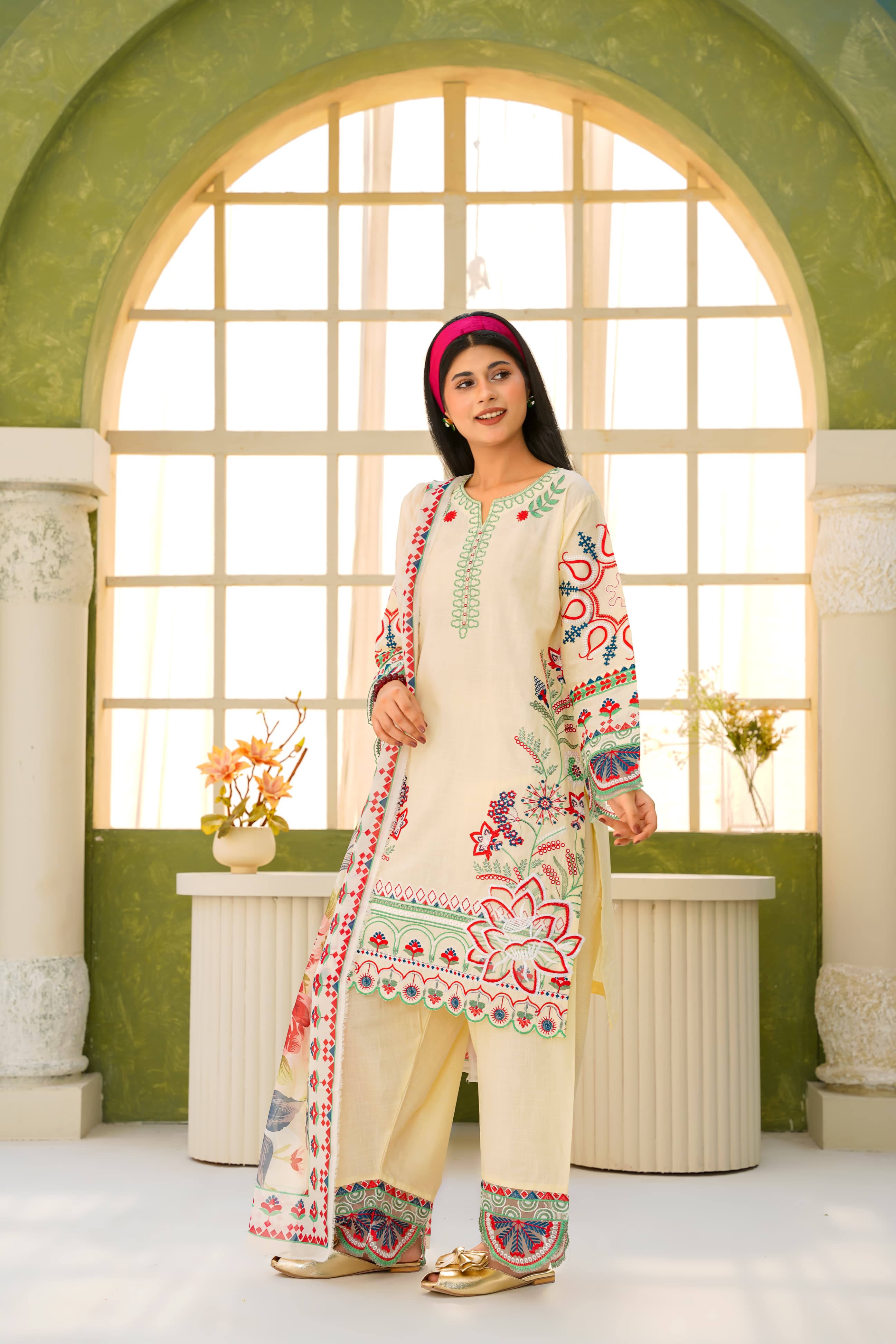 Nazneen | Article No. D-247