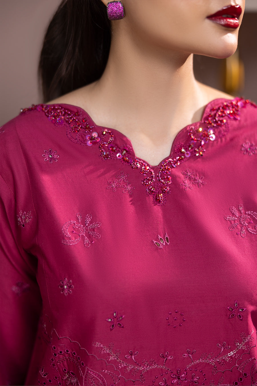 Crimson Radiance |Article No D-215