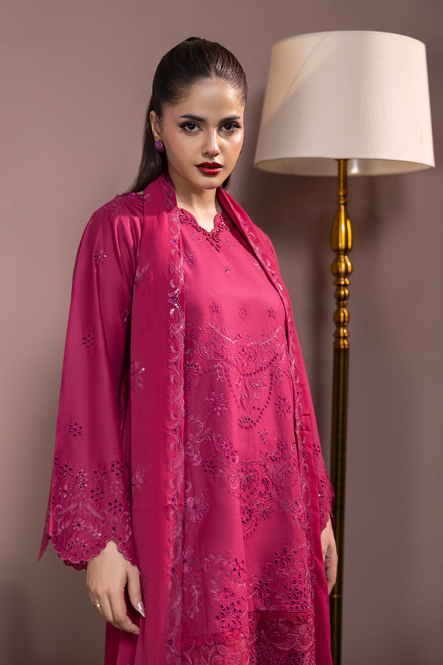 Crimson Radiance |Article No D-215